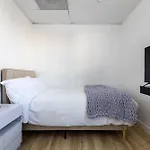 Booking Urban Oasis Room In Central Pasadena